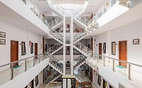 RedDoorz near Jawa Timur Park 3