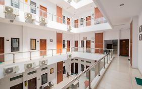 RedDoorz near Jawa Timur Park 3